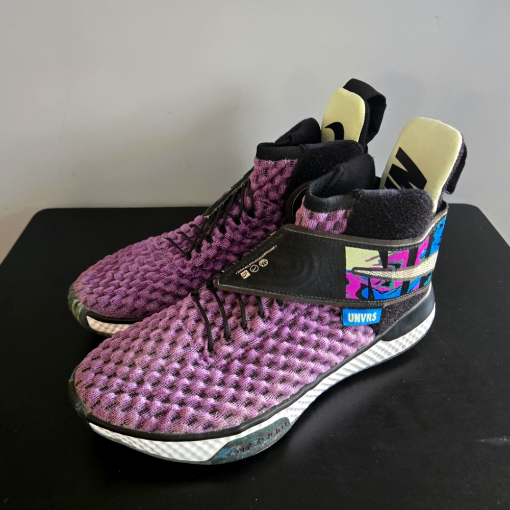 Nike Air Zoom UNVRS Flyease Vivid Purple/White - US Men's Size 6.5/Women's 8